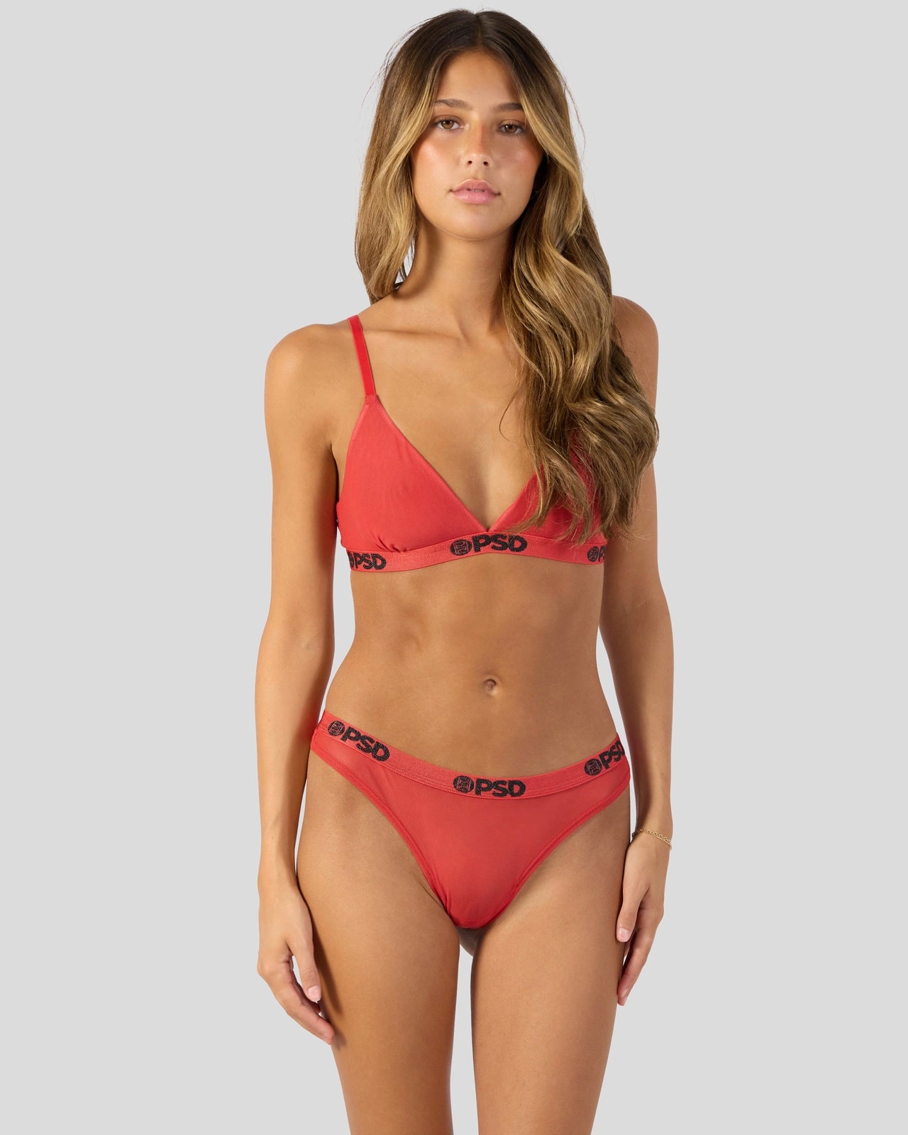 Mesh - Solid Red - Image 2